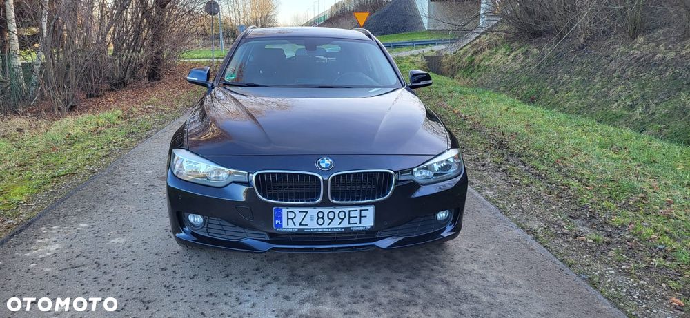 BMW Seria 3 318d Blue Performance Luxury Line - 15