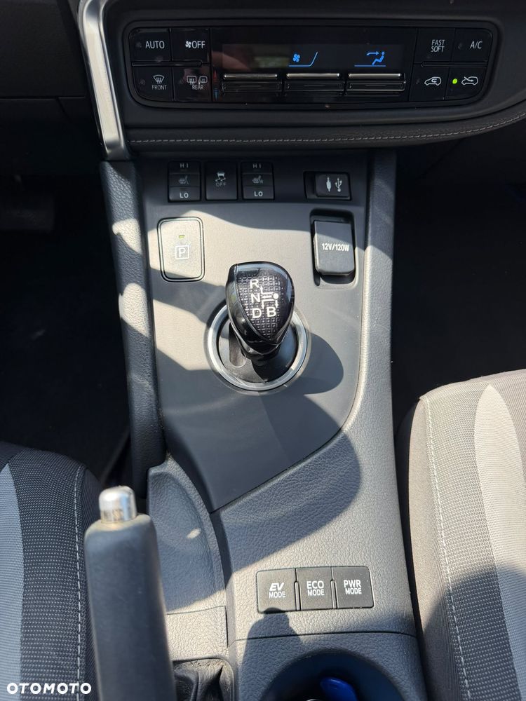 Toyota Auris - 15