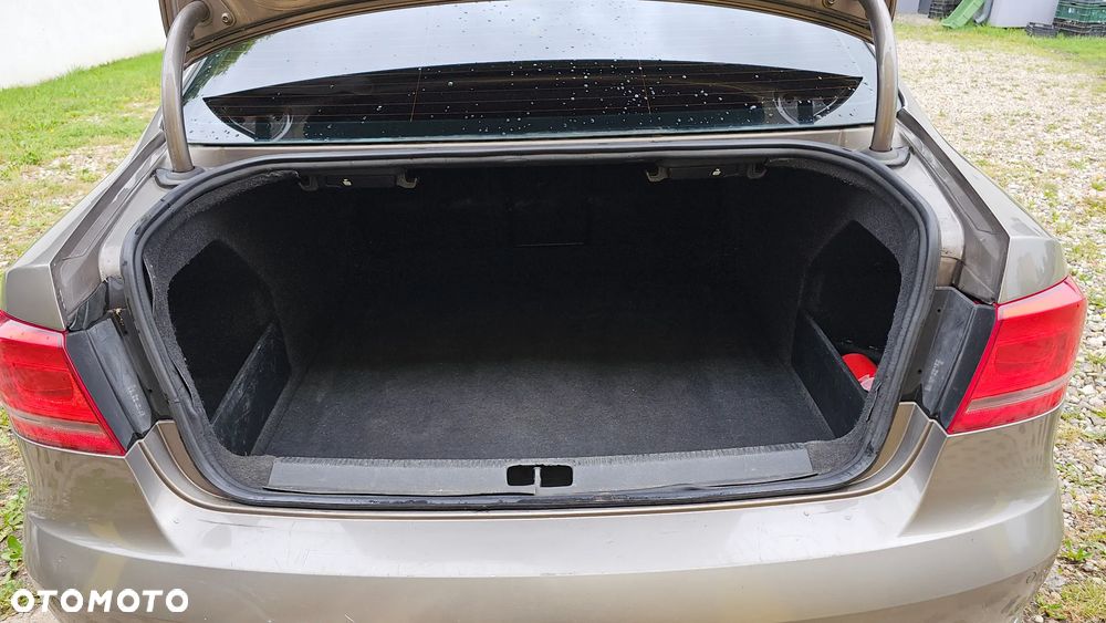 Volkswagen Passat 2.0 TDI DPF Comfortline DSG - 7