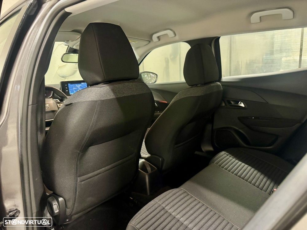Peugeot 2008 1.2 PureTech Active Pack EAT8 - 28