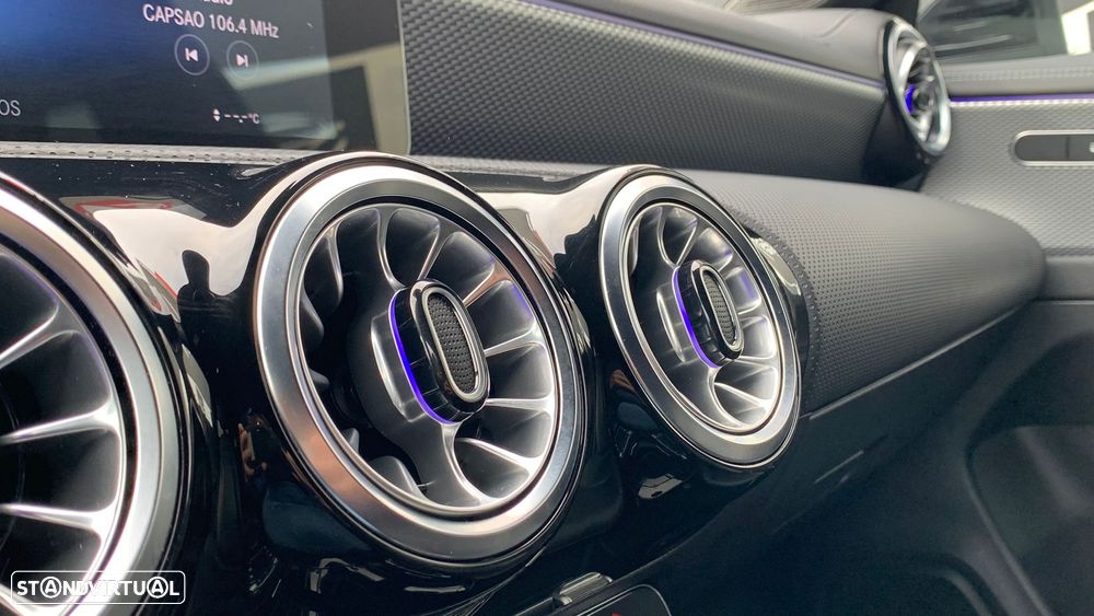 Mercedes-Benz CLA 250 e Shooting Brake Style Plus - 14