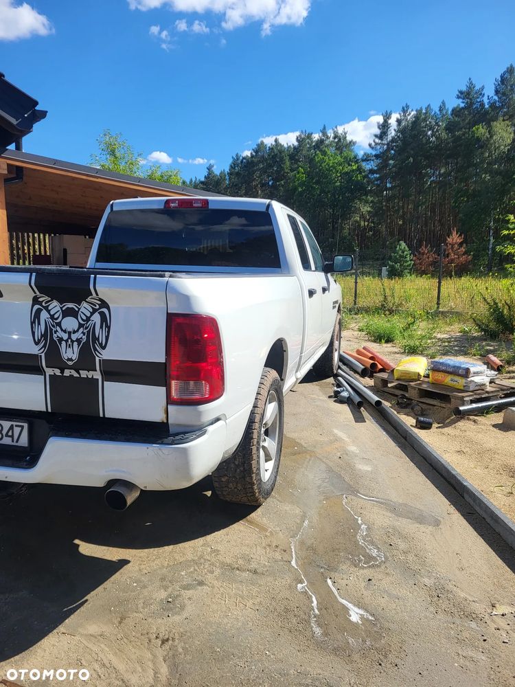 Dodge RAM 5.7 4x4 - 3