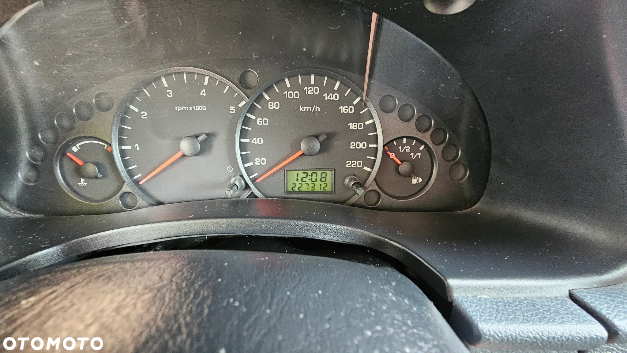 Ford Transit Connect - 10