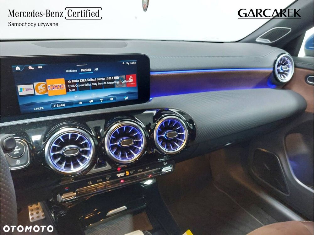 Mercedes-Benz CLA 220 4-Matic AMG Line 7G-DCT - 17