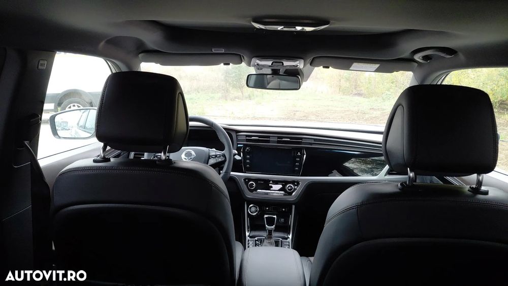 KG Mobility Korrando - 23