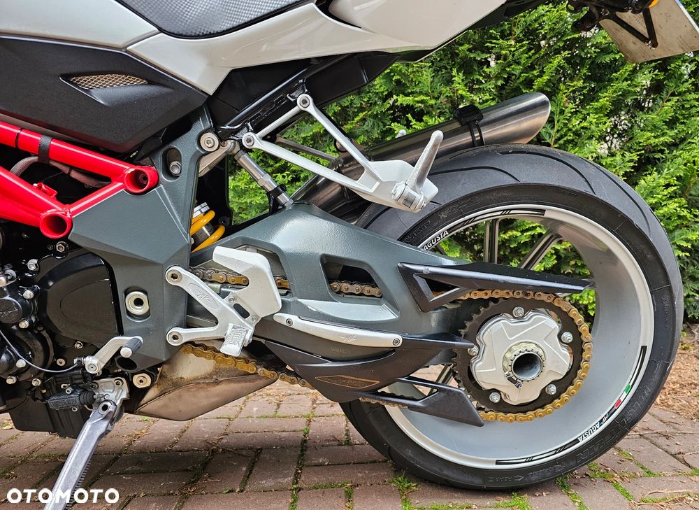 MV AGUSTA Brutale - 18