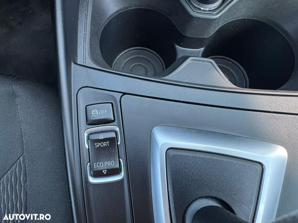 BMW Seria 1 120d Aut. - 11