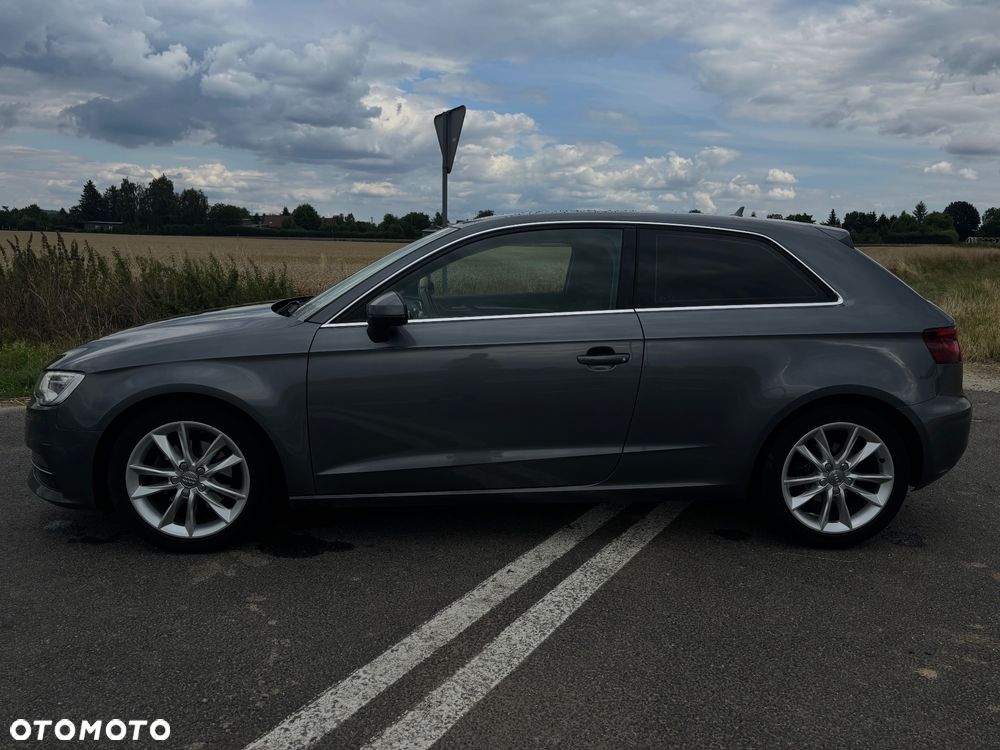 Audi A3 1.4 TFSI Ambiente - 2