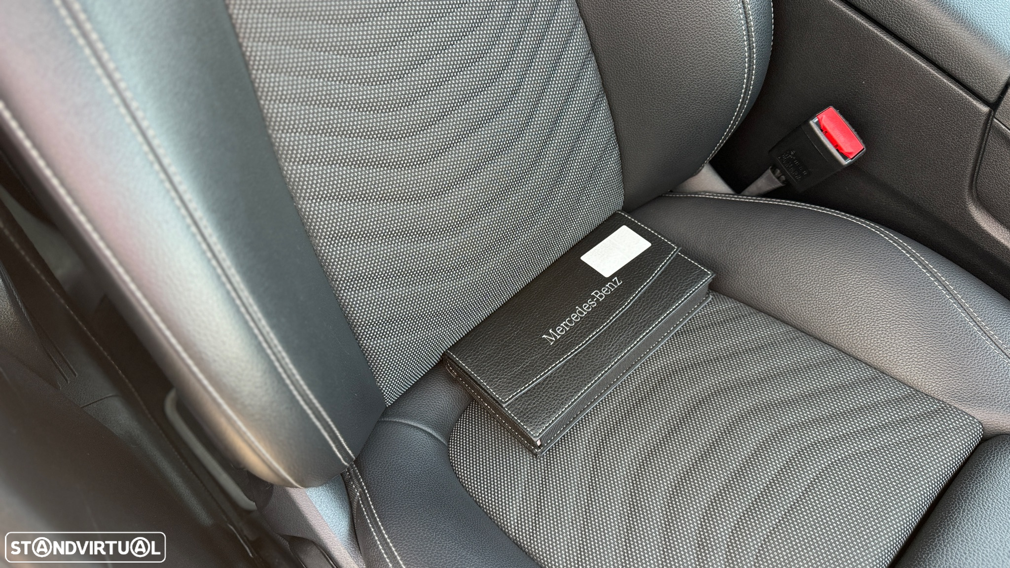Mercedes-Benz B 250 e Style Plus - 32