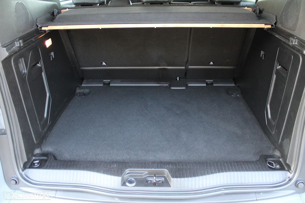 Mercedes-Benz T 180 d Auto Progressive - 51