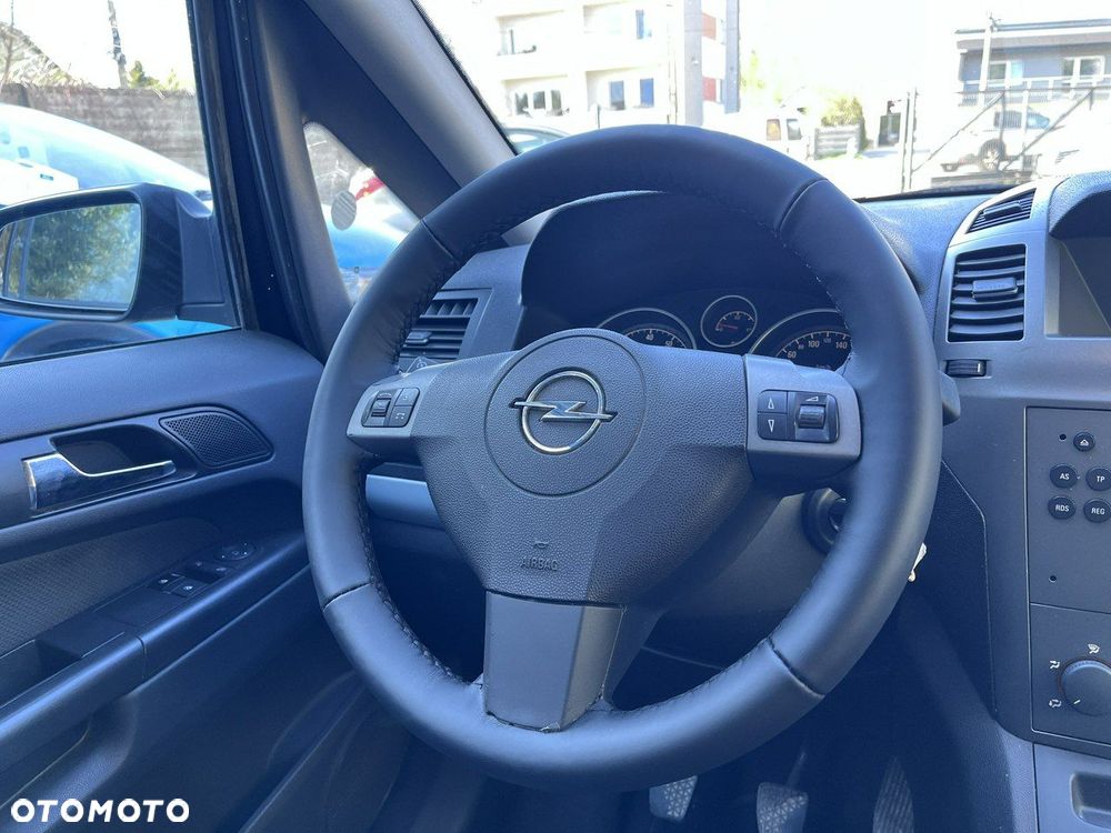 Opel Zafira - 14