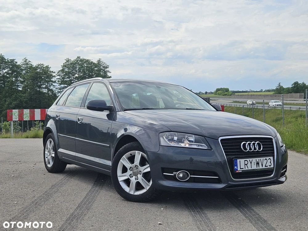 Audi A3 Sportback 2.0 TDI DPF Ambiente - 1