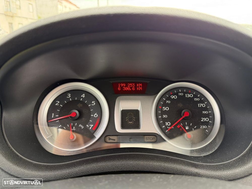Renault Clio 1.2 16V Dynamique - 7