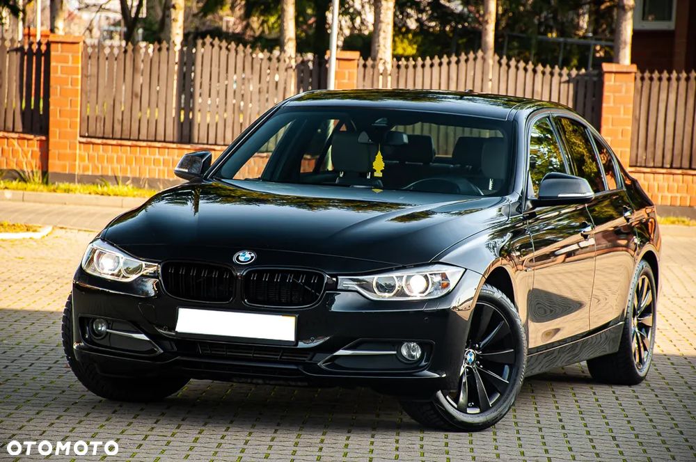 BMW Seria 3 320d M Sport Edition - 9