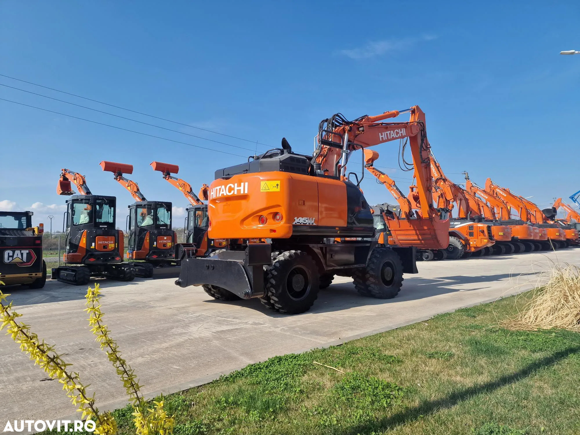 Hitachi EXCAVATOR PE ROTI, 3 brate excavare, LAMA+CALE, cupa NOUA 1,2m latime, Masa operationala 17,2t, Inst picon, A doua inst hidr, 2018, 2.993h, hidraulica HITACHI, anv noi, posibilitate leaisng 3 ani, PROMOTIE 99.900 EUR+Tva - 2