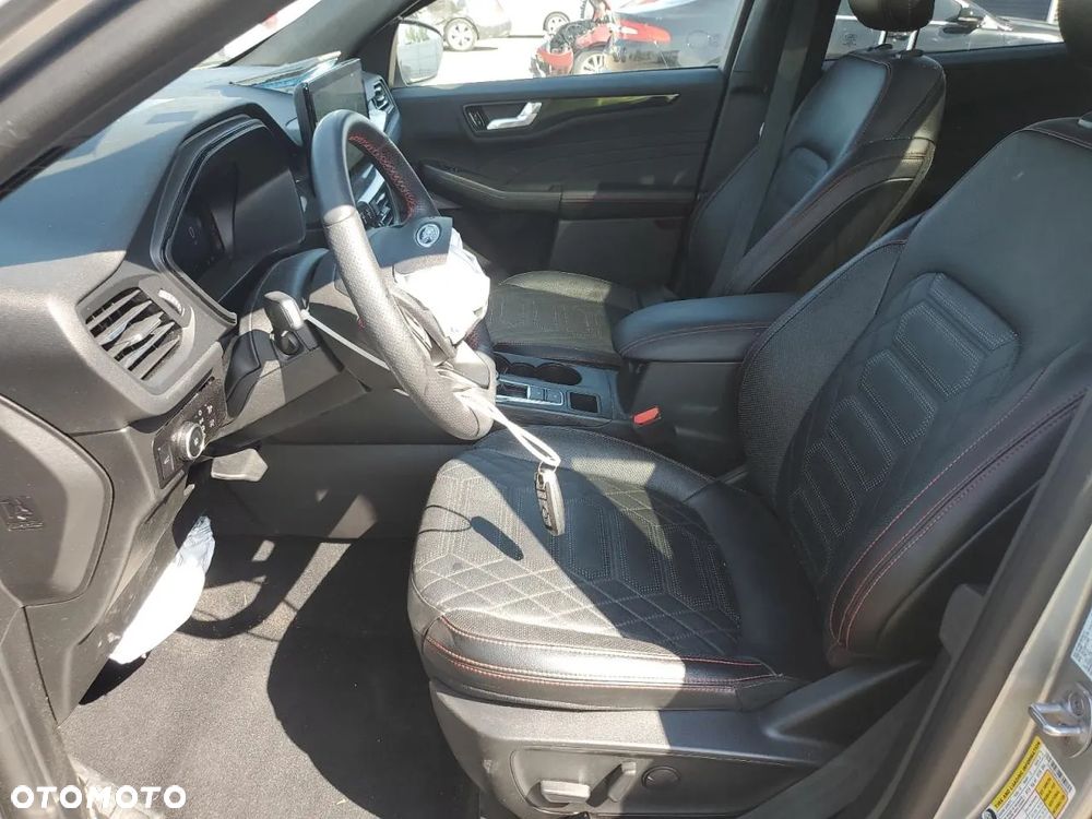 Ford Escape 2.0 EcoBoost AWD Titanium - 7