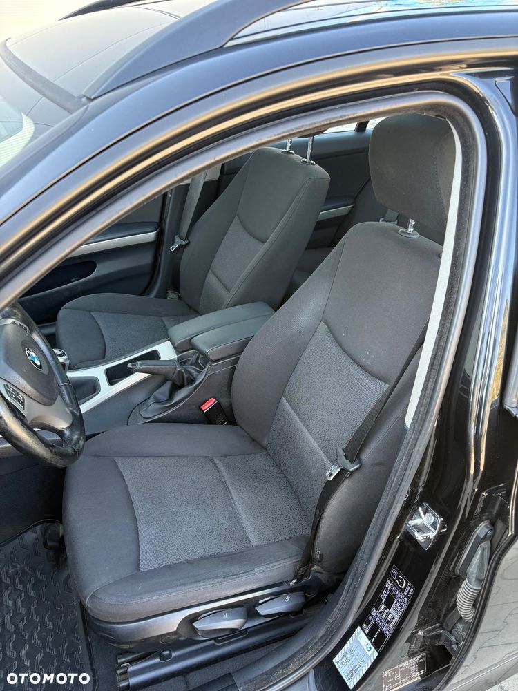 BMW Seria 3 320d DPF Blue Performance Edition Fleet Exclusive - 13