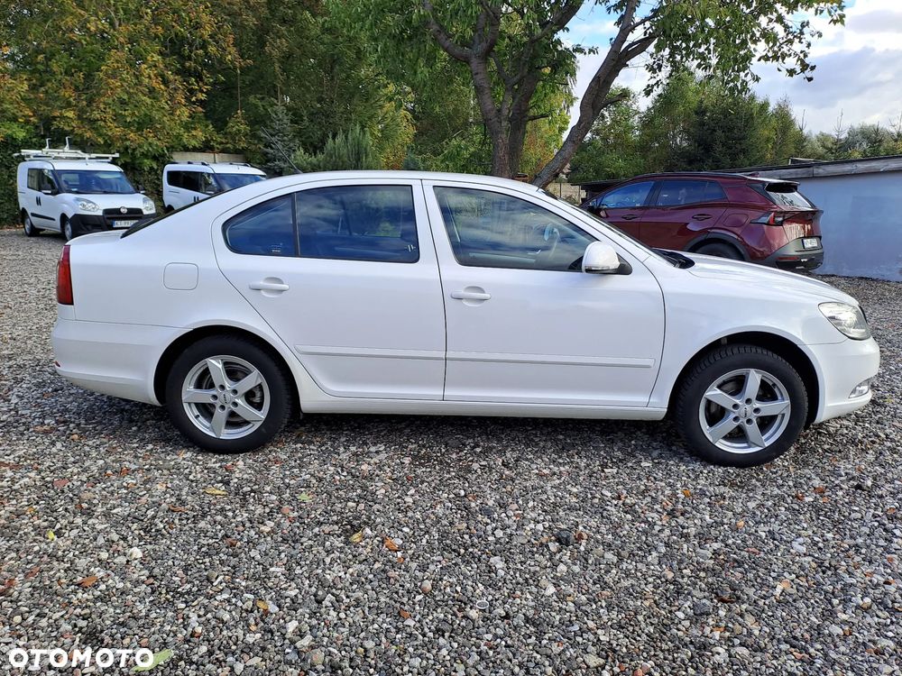 Skoda Octavia 1.6 Elegance - 4
