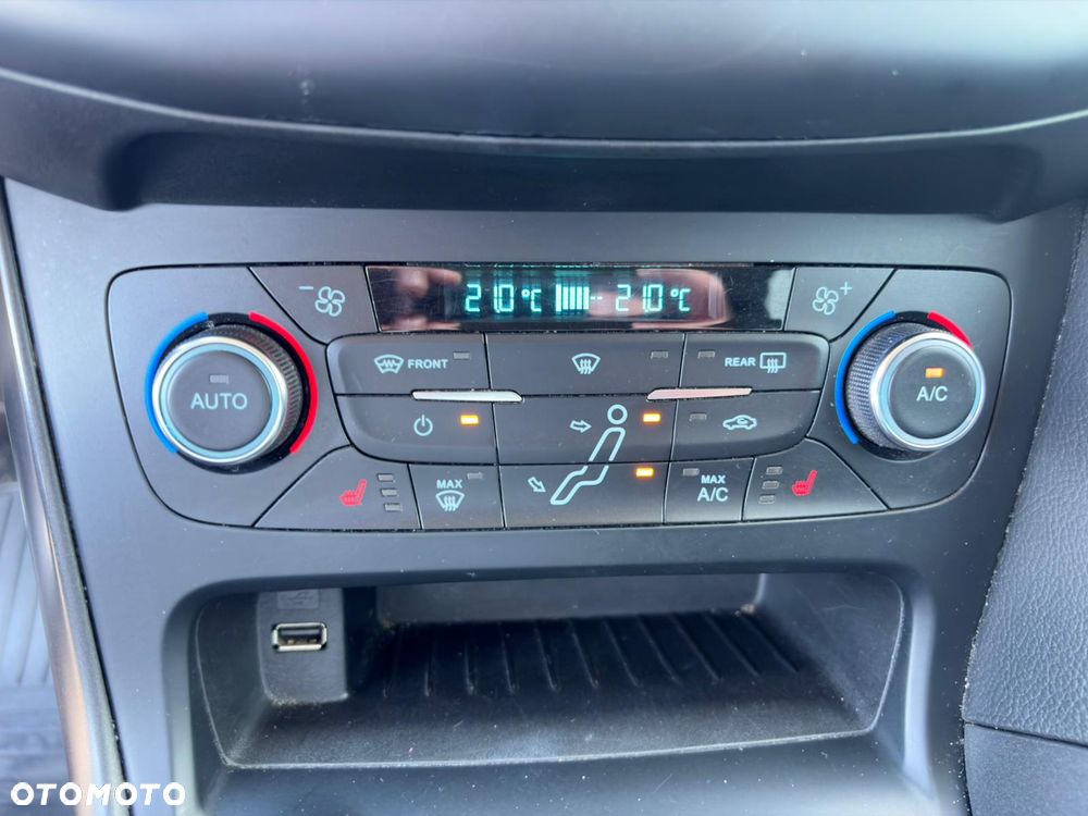 Ford Focus 1.5 EcoBoost Trend ASS - 29
