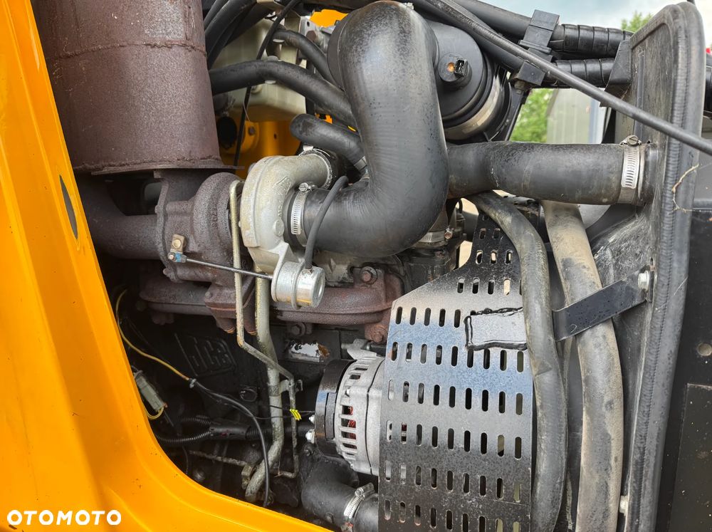 JCB 3CX - 6