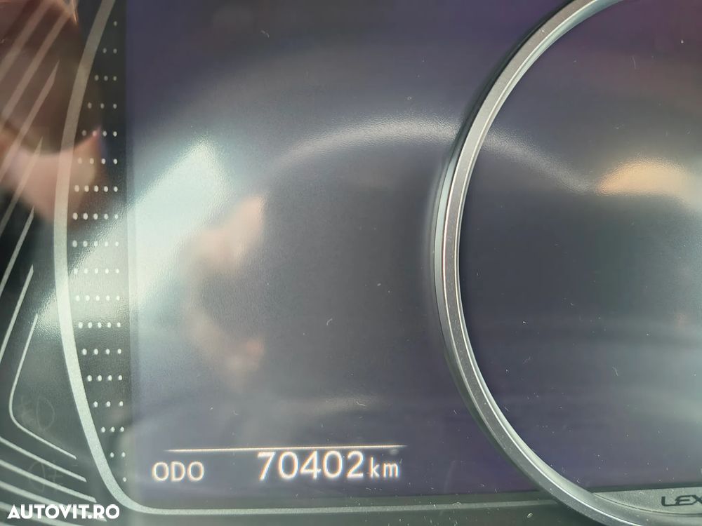 Lexus UX 250h Business Edition - 35