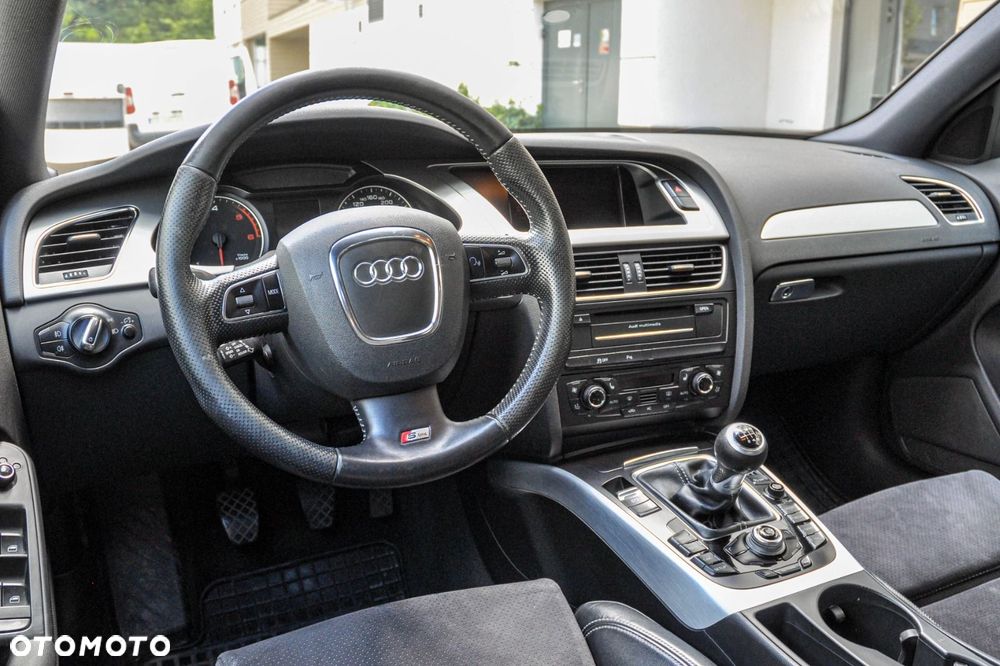 Audi A4 Avant - 8