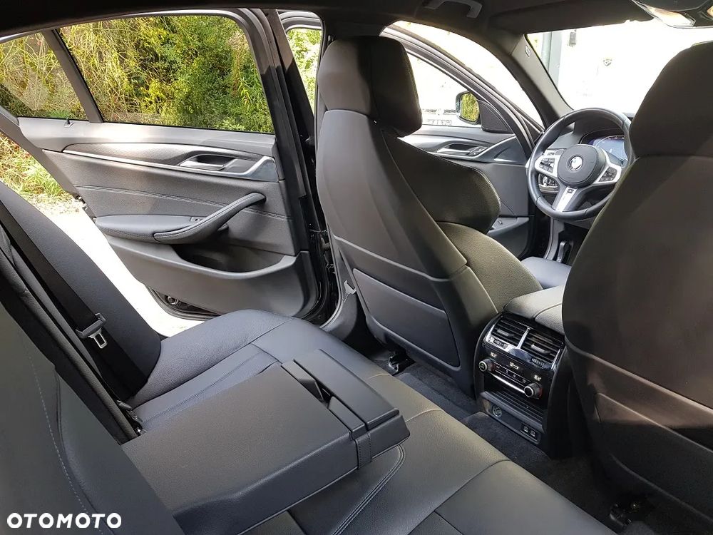 BMW Seria 5 540d xDrive M Sport Edition - 24
