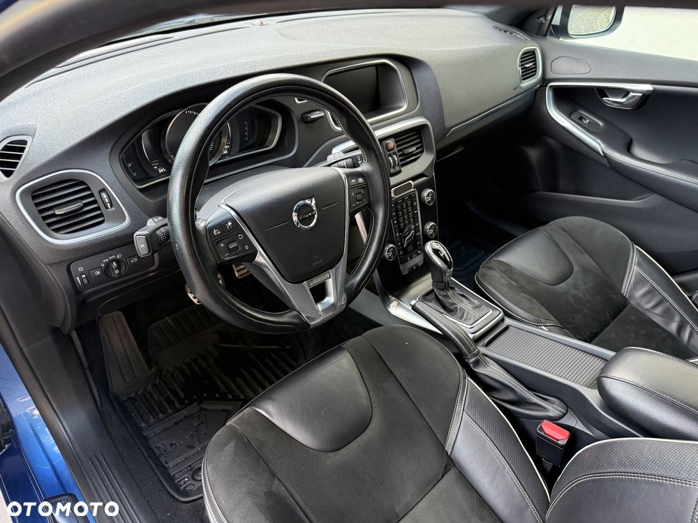 Volvo V40 D2 Drive-E Summum - 33