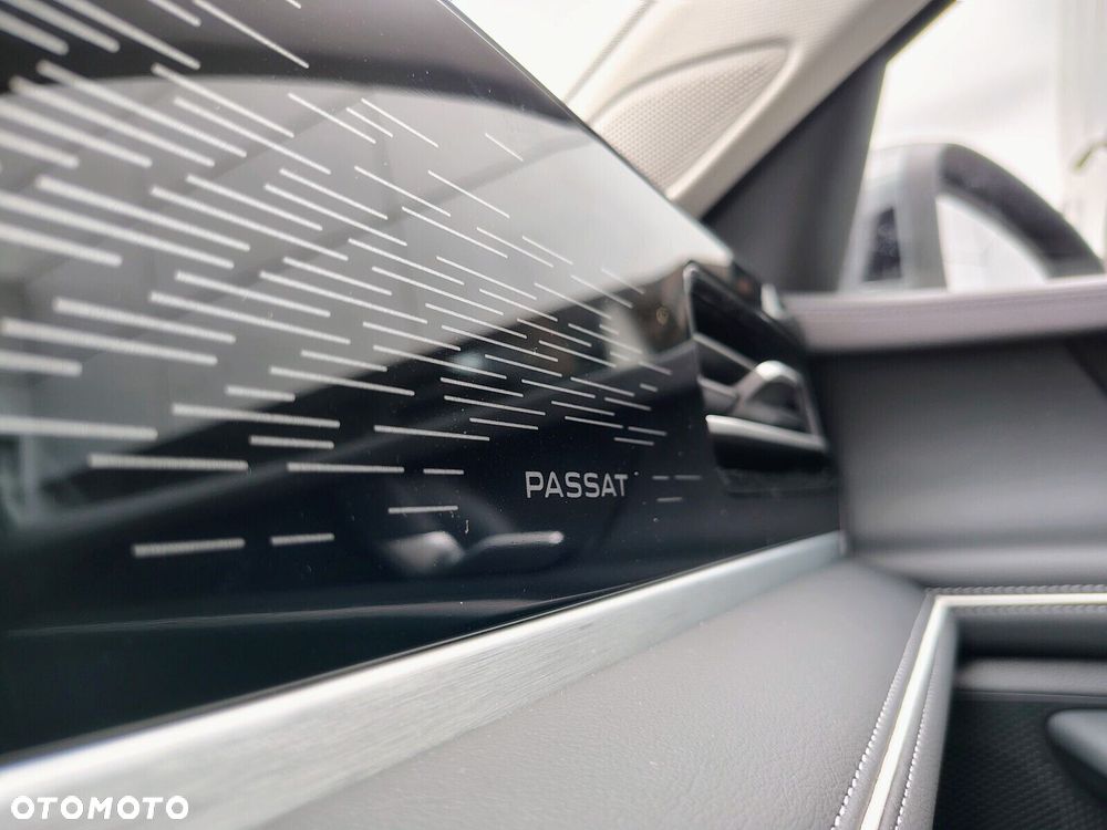 Volkswagen Passat - 31