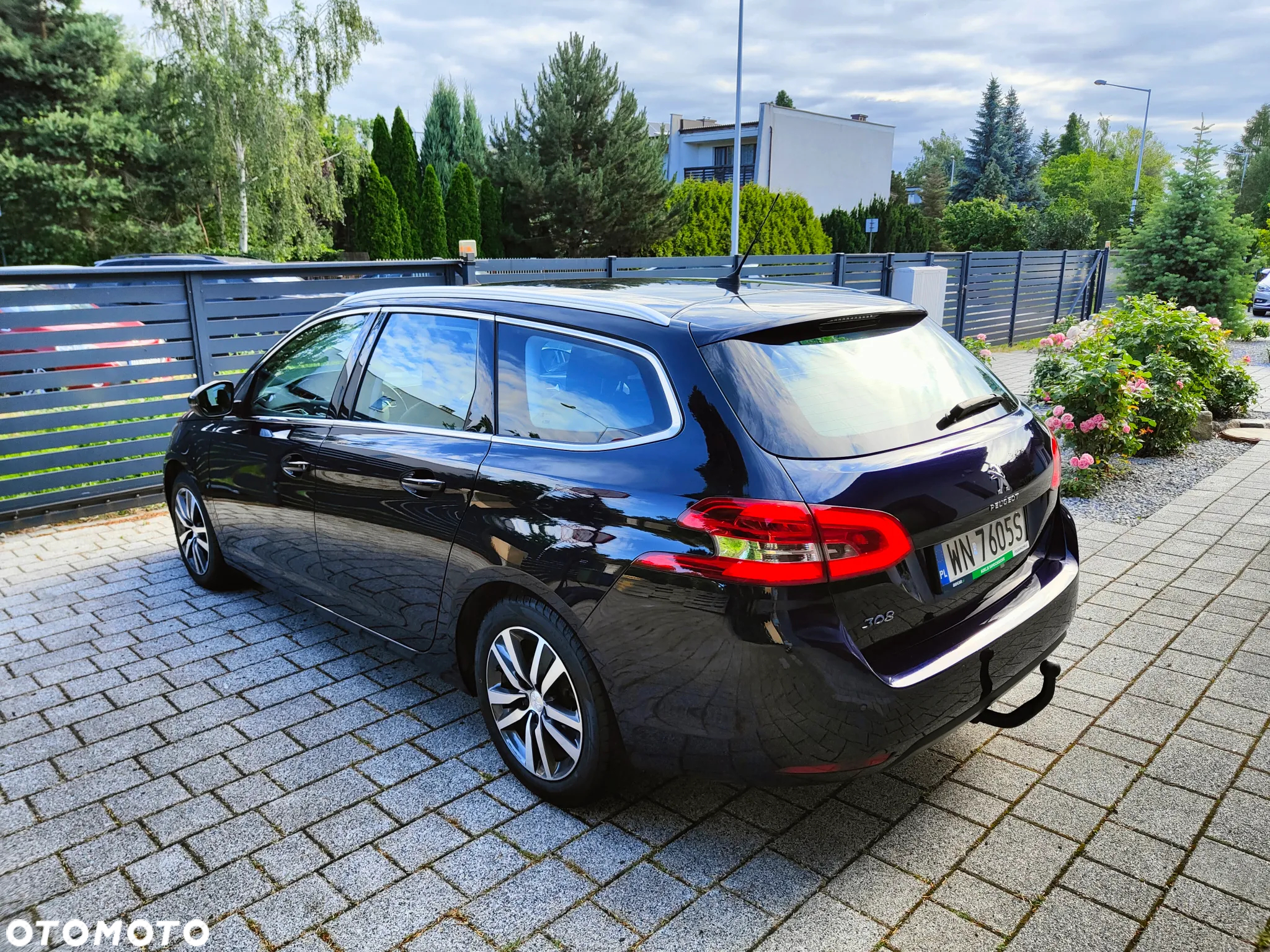 Peugeot 308 BlueHDi FAP 130 EAT8 Stop & Start Allure Pack - 4