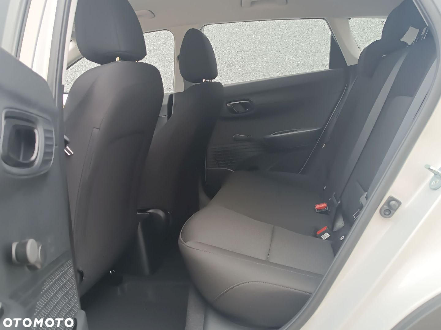 Hyundai Bayon 1.2 MPI Pure - 27