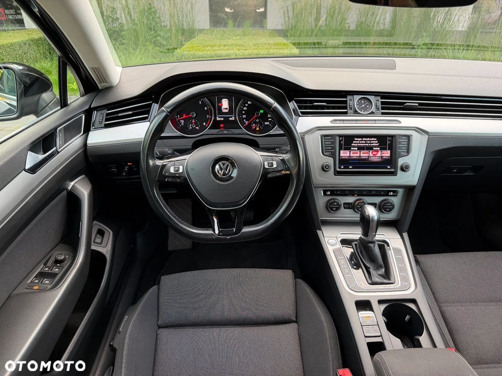 Volkswagen Passat 1.8 TSI (BlueMotion Technology) DSG Comfortline - 30