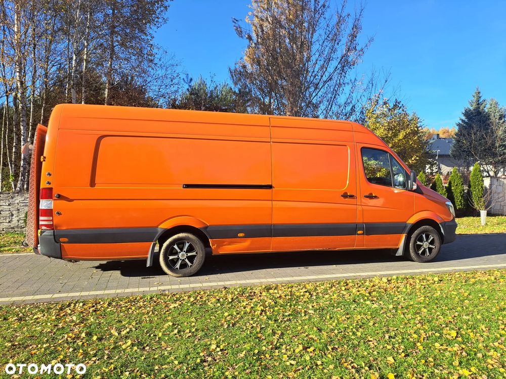 Mercedes-Benz Sprinter 319 - 3