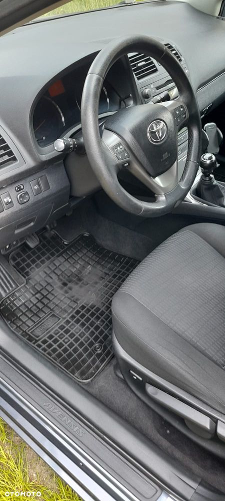 Toyota Avensis 2.2 D-4D Premium - 3