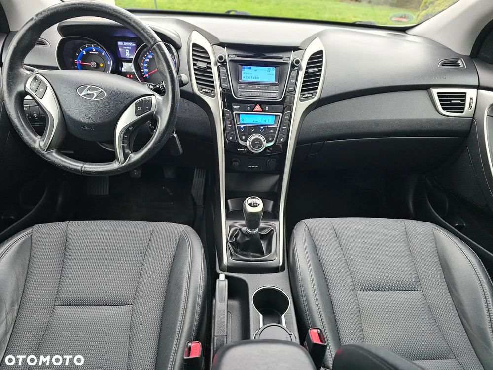 Hyundai i30 1.4 CRDi Intro Edition - 16