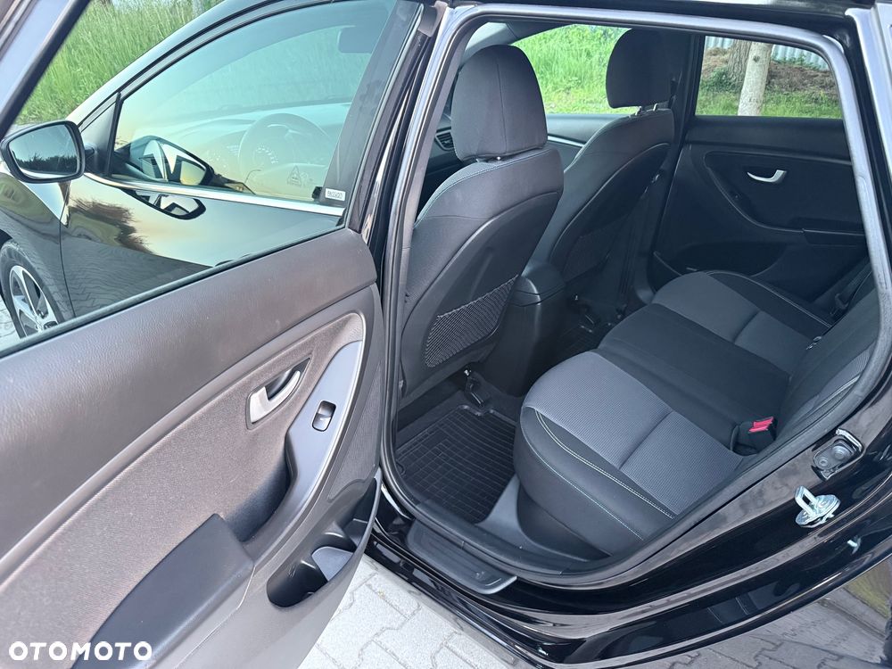 Hyundai i30 1.6 CRDI Passion - 10