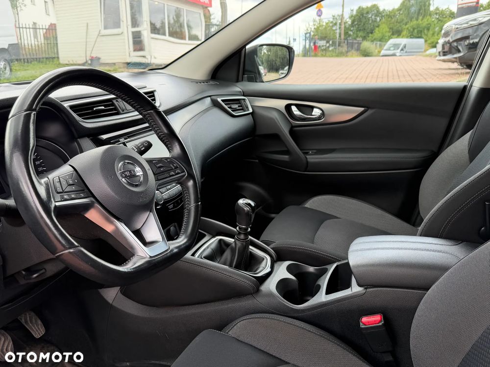 Nissan Qashqai 1.3 DIG-T N-Connecta EU6d - 13