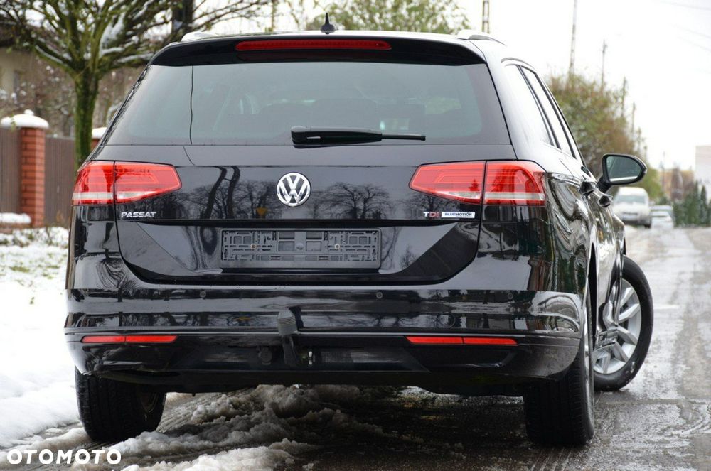 Volkswagen Passat - 12