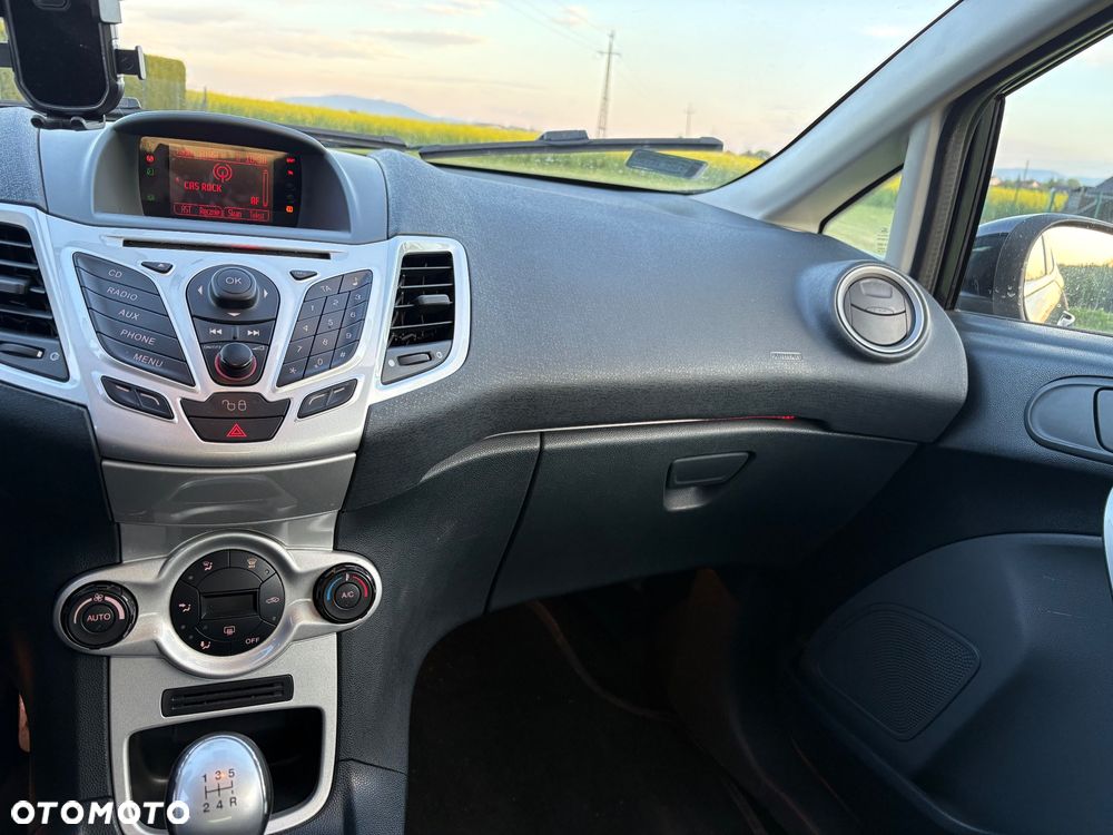 Ford Fiesta 1.25 Ambiente - 12