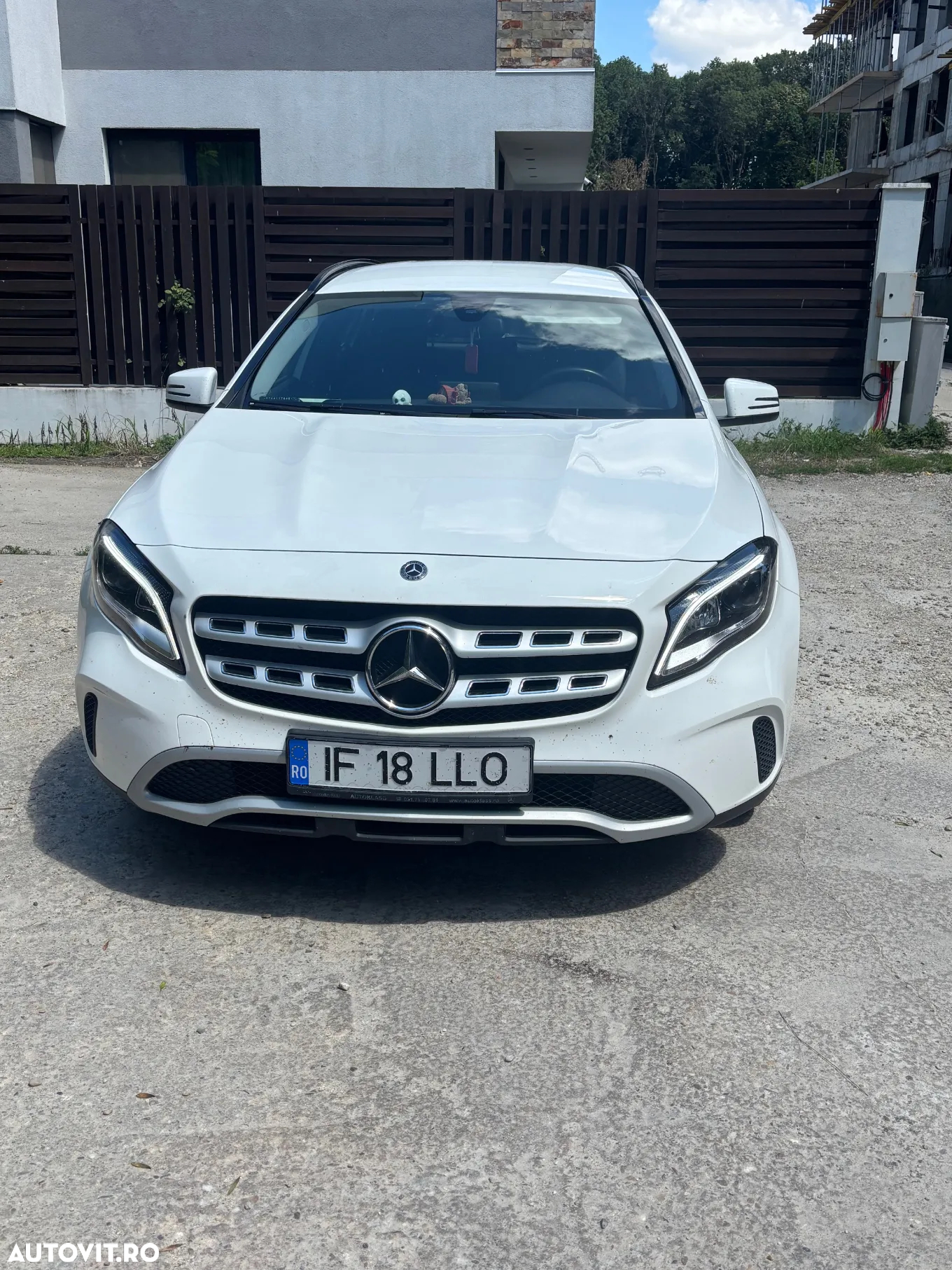 Mercedes-Benz GLA 200 d 4MATIC Aut. - 3