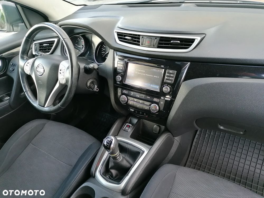 Nissan Qashqai 1.6 DCi N-Connecta - 21