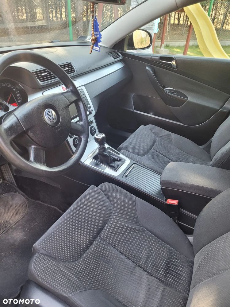 Volkswagen Passat 2.0 TDI Highline - 7