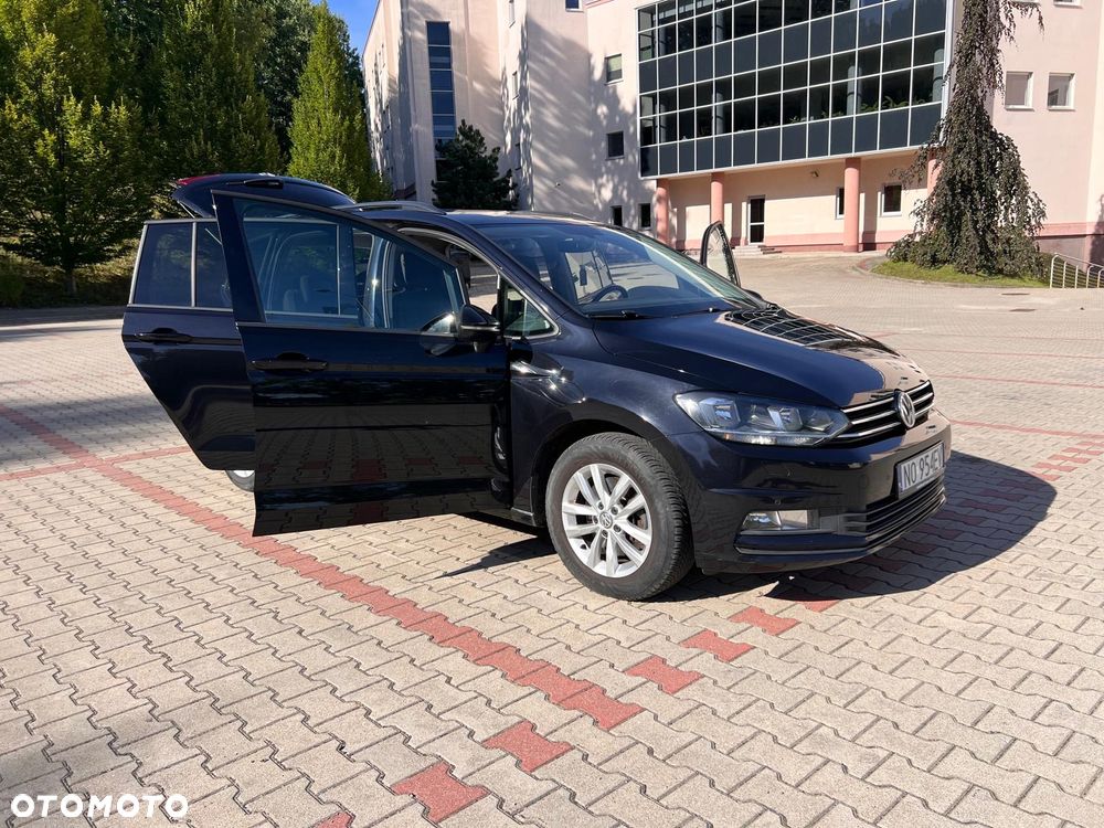 Volkswagen Touran 1.6 TDI BMT Comfortline - 11