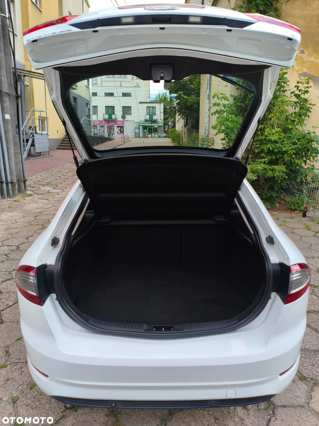 Ford Mondeo 2.0 TDCi Titanium - 14