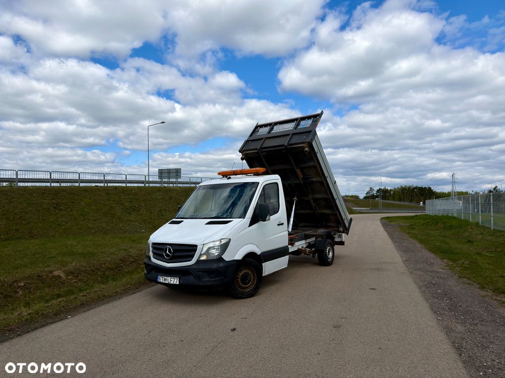 Mercedes-Benz Sprinter - 2
