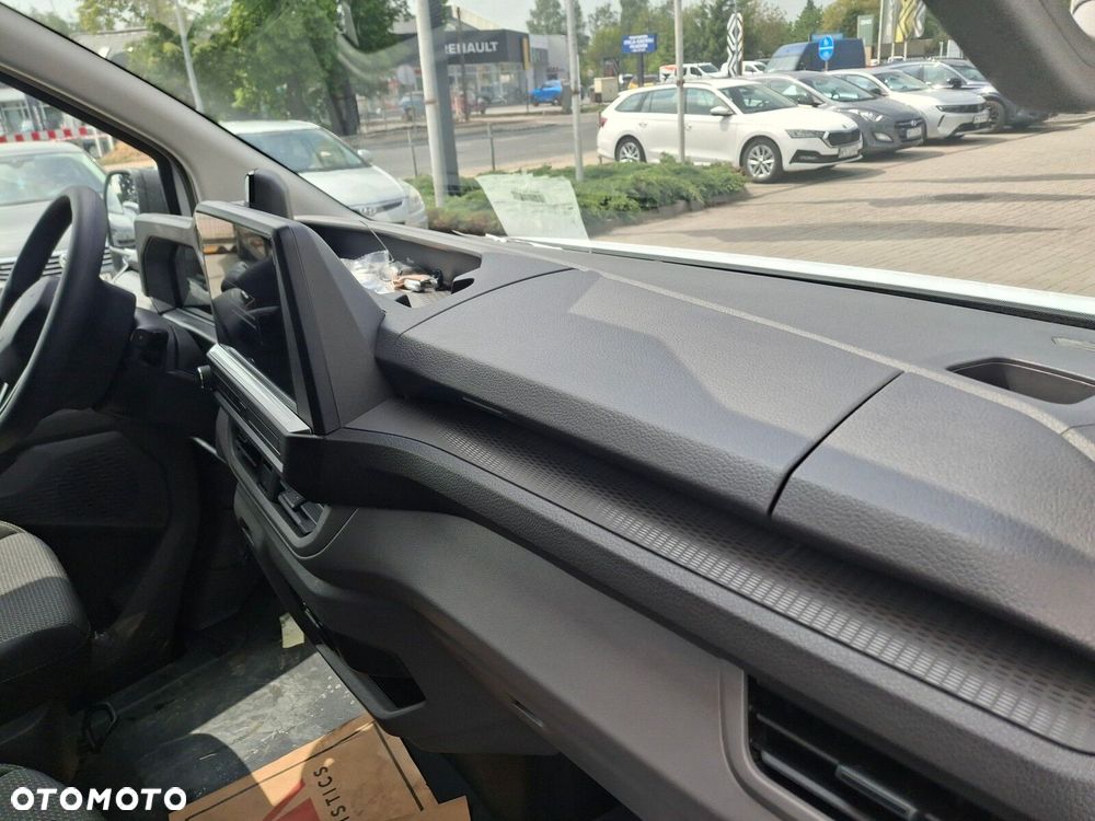 Volkswagen Transporter Furgon 2.0 TDI 150 KM automat - 19