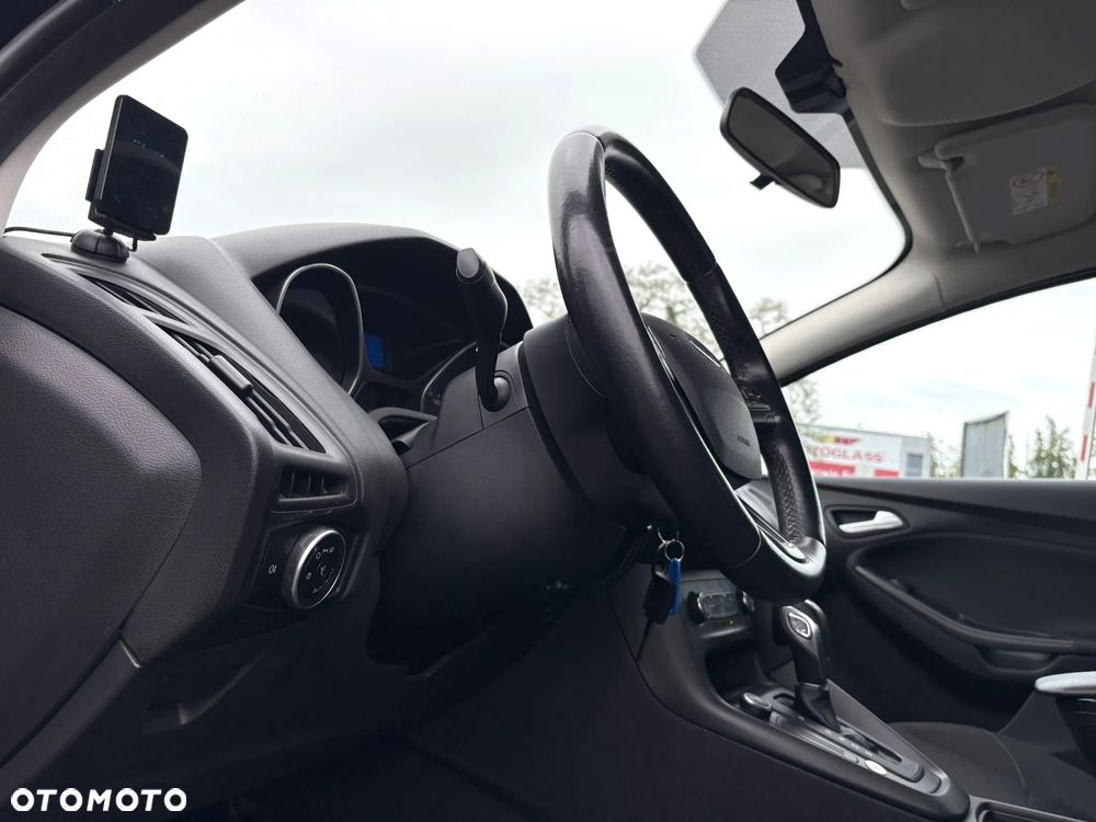 Ford Focus 1.6 Gold X PowerShift - 10