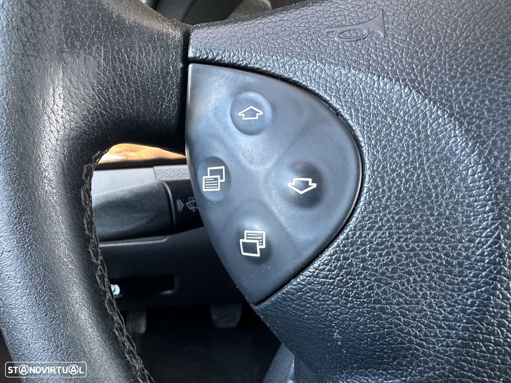 Mercedes-Benz E 220 CDI Avantgarde DPF - 20