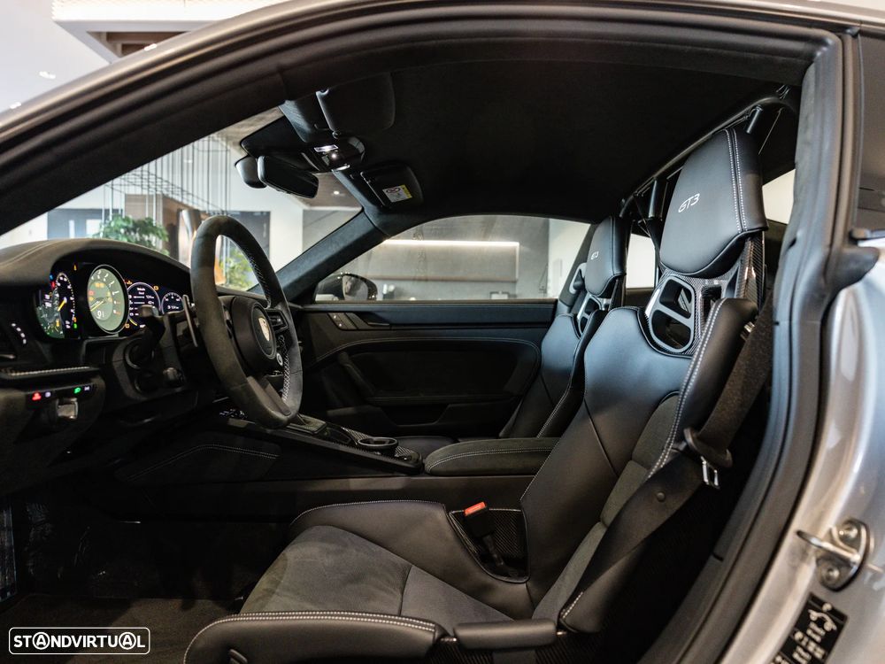 Porsche 911 (992) GT3 PDK - 27