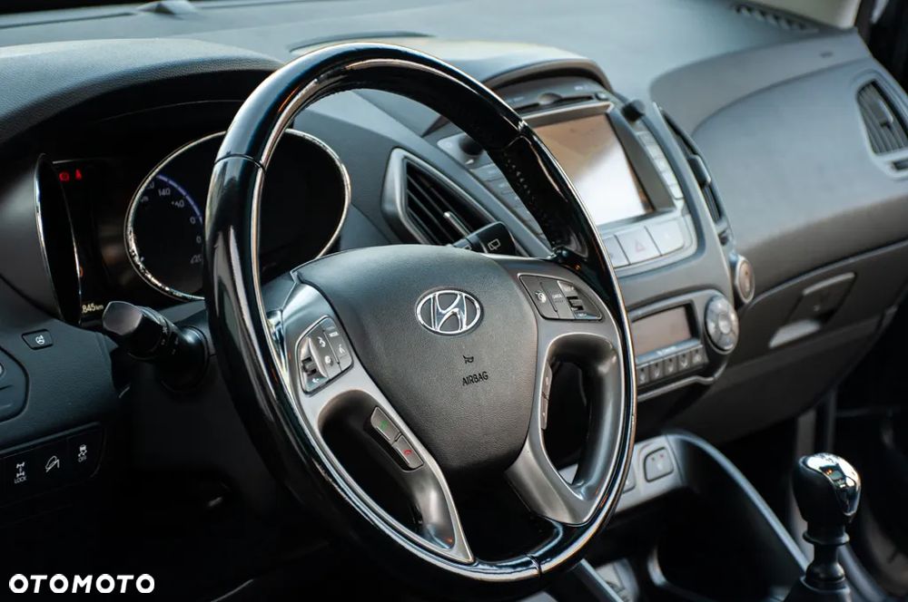 Hyundai ix35 2.0 CRDi 4WD Premium - 32